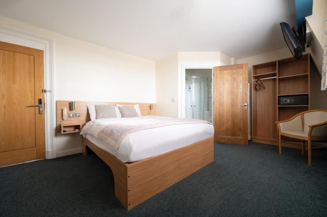 Fox Connaught London Excel Hotel Bagian luar foto